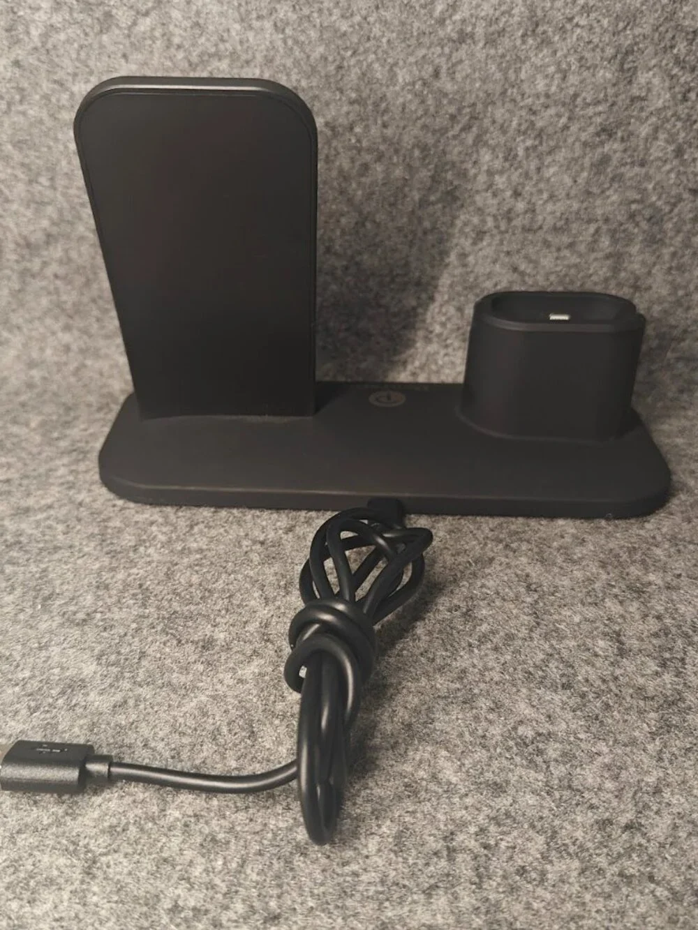 Pearson W01 Wireless Charging Station Multi‑Device Charger Preowned